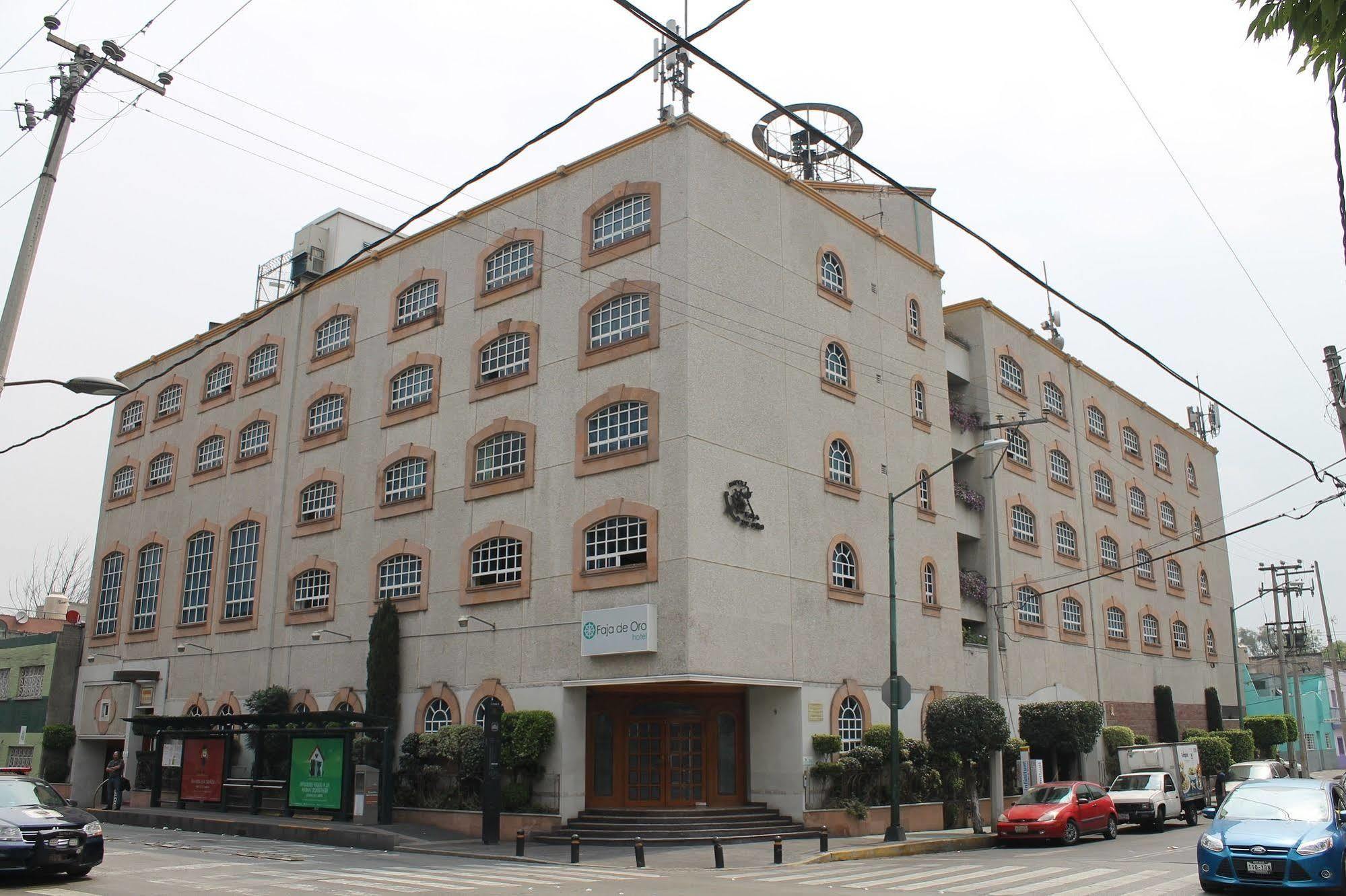 Hotel MX congreso Città del Messico Esterno foto